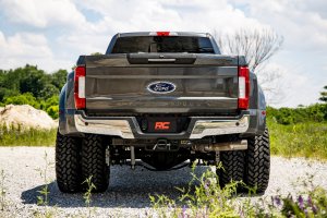 Ford F-350 Super Duty Suspension Lift Kit - Rough Country - 4.5 Inch Lift + N3/V2 Monotube/Vertex Adjustable Reservoir Shocks - '17-'22 Ford F-350 Super Duty Suspension Lift Kit - Rough Country - 4.5 Inch Lift + N3/V2 Monotube/Vertex Adjustable Reservoir Shocks - '17-'22